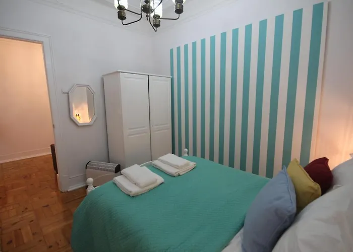 Classy&cozy Double room in Marques de Pombal 1 R2